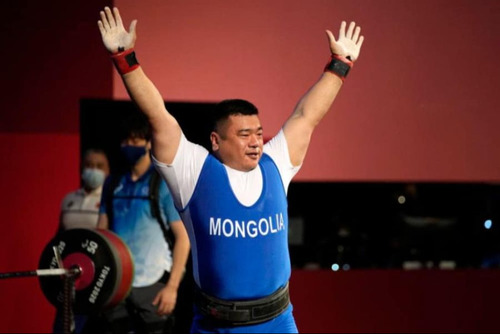 Э.Содномпилжээ Паралимпын алт, мөнгө, хүрэл медальт Монголын анхны тамирчин боллоо